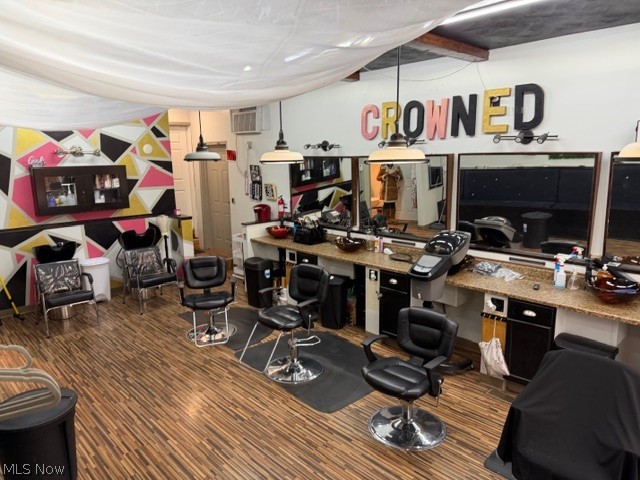 4491-4493 Pearl Road Cleveland OH 44109