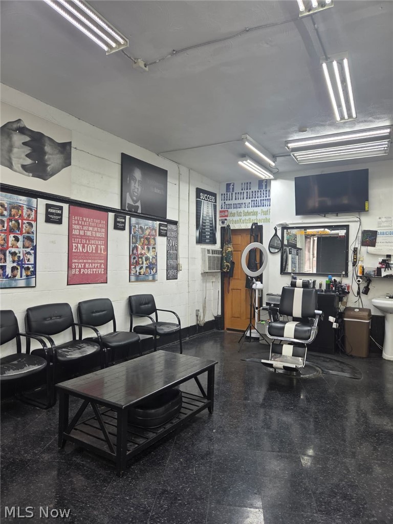 4491-4493 Pearl Road Cleveland OH 44109