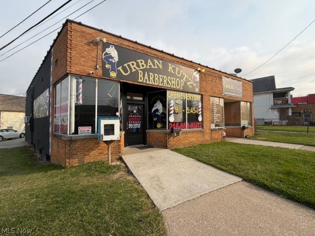 4491-4493 Pearl Road Cleveland OH 44109