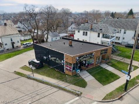 4491-4493 Pearl Road Cleveland OH 44109