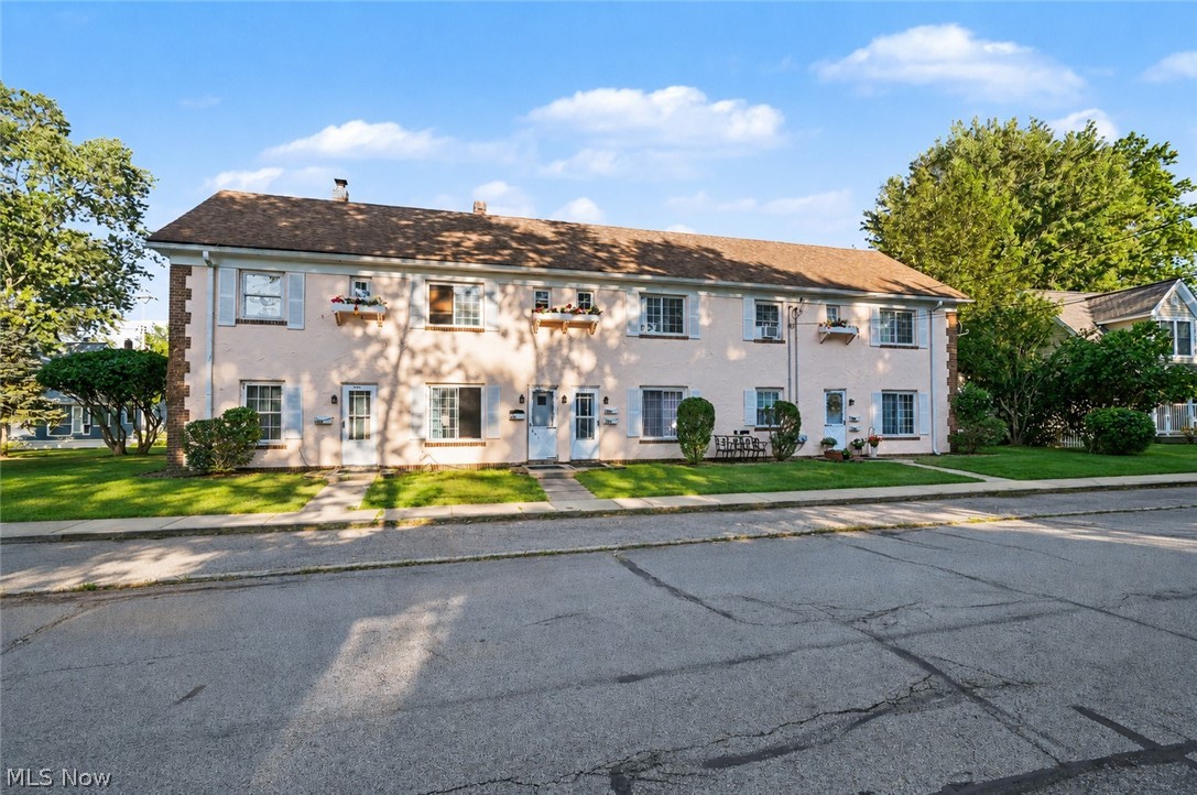 4387 Center Street Willoughby OH 44094