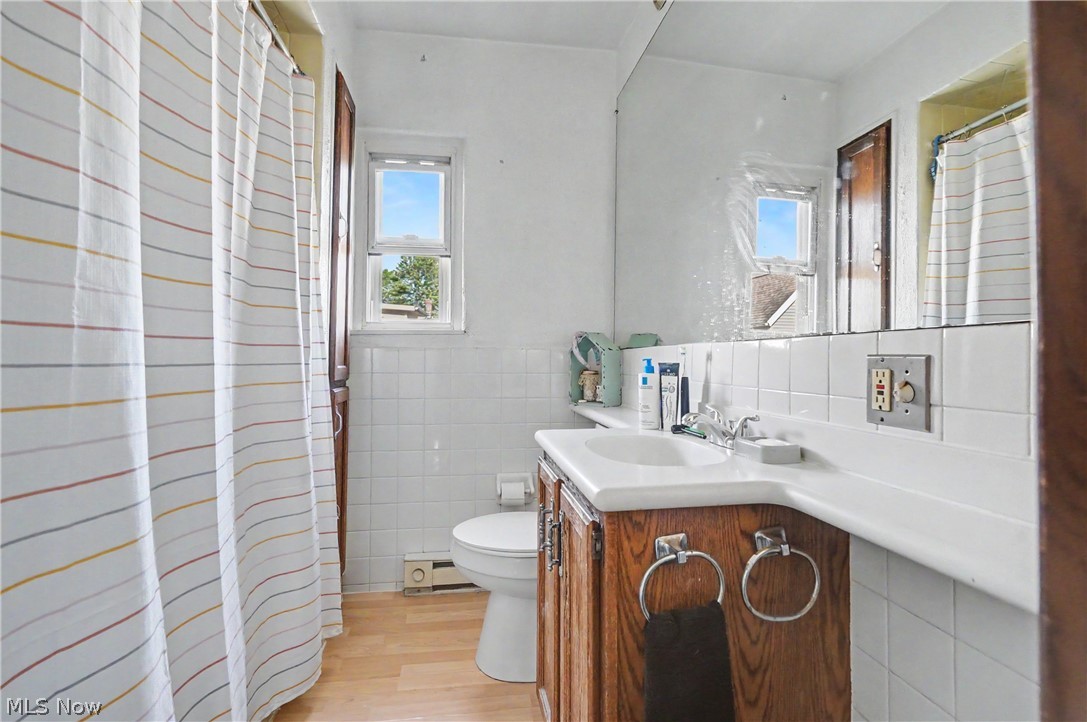 4387 Center Street Willoughby OH 44094