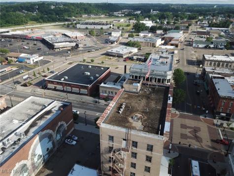 11 Lincoln Way W Massillon OH 44647