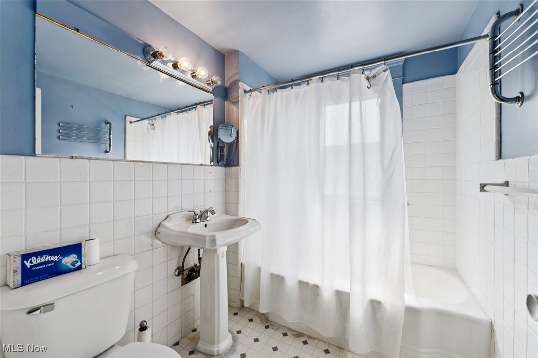 12610 Larchmere Avenue Cleveland OH 44120