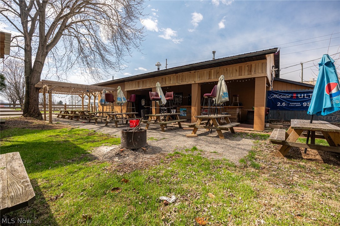 1330 S 6th Street Coshocton OH 43812