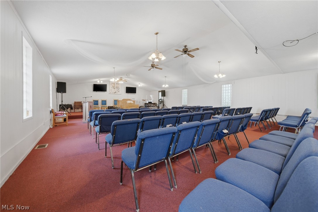 611 Hartford Avenue SE Canton OH 44707