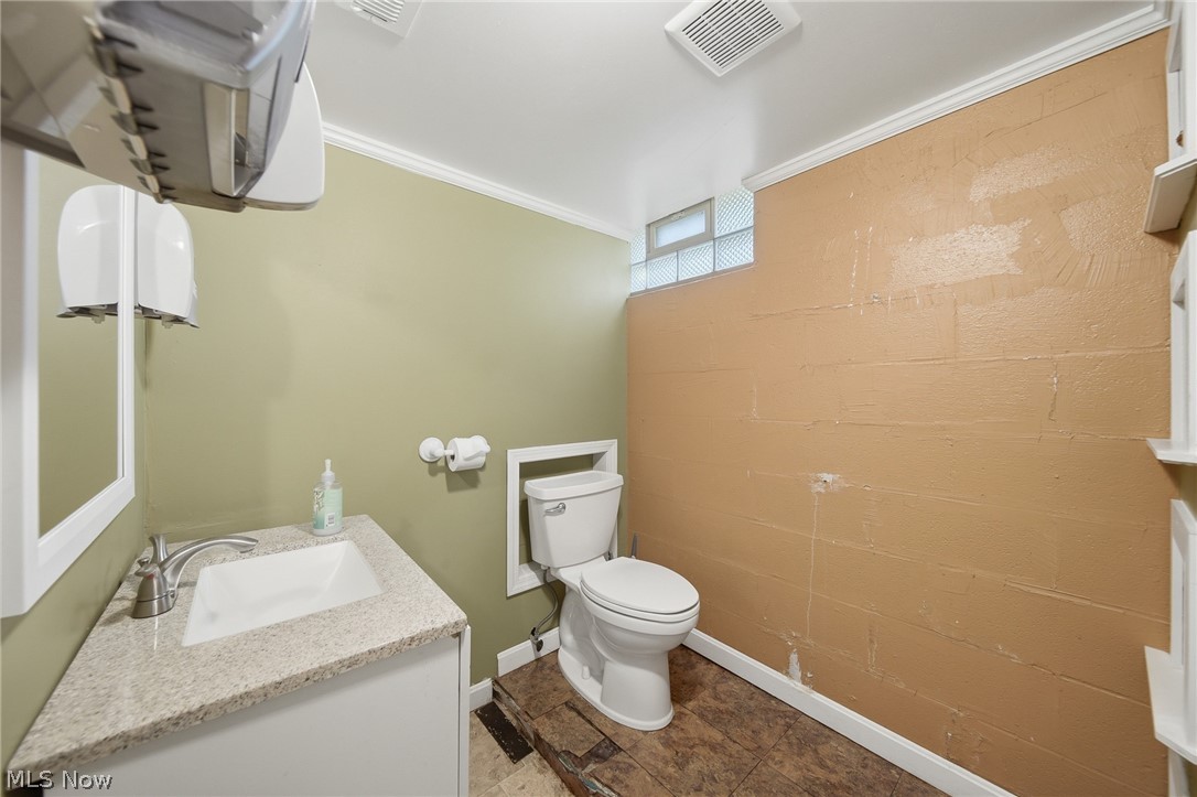 611 Hartford Avenue SE Canton OH 44707