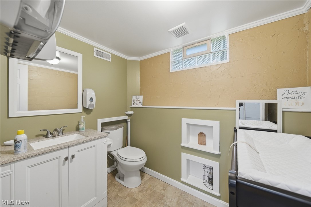 611 Hartford Avenue SE Canton OH 44707