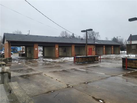 827 Middle Avenue Elyria OH 44035