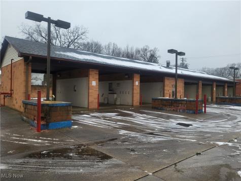 827 Middle Avenue Elyria OH 44035