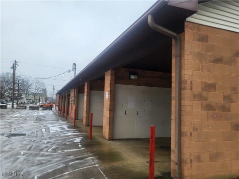 827 Middle Avenue Elyria OH 44035