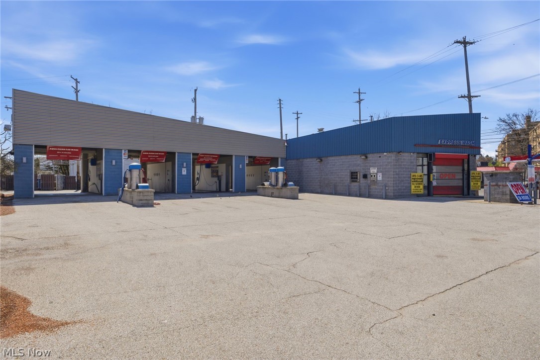 15610 Lake Shore Boulevard Cleveland OH 44110