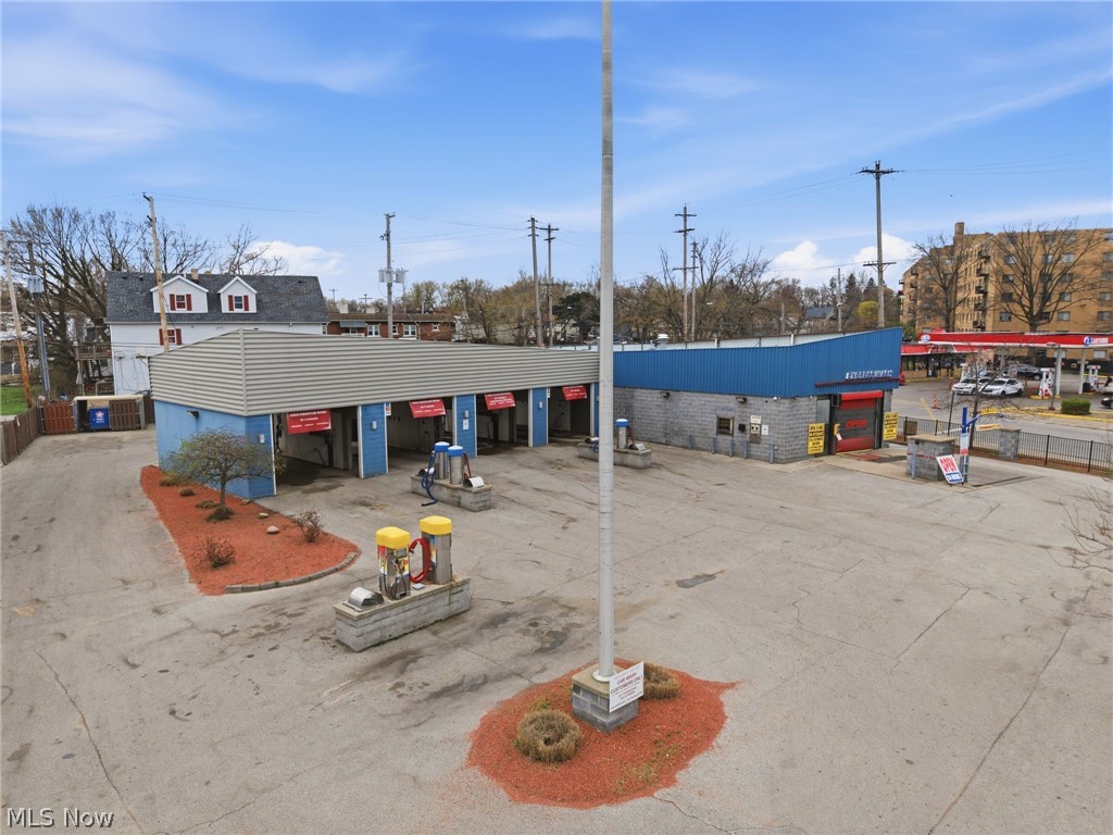 15610 Lake Shore Boulevard Cleveland OH 44110