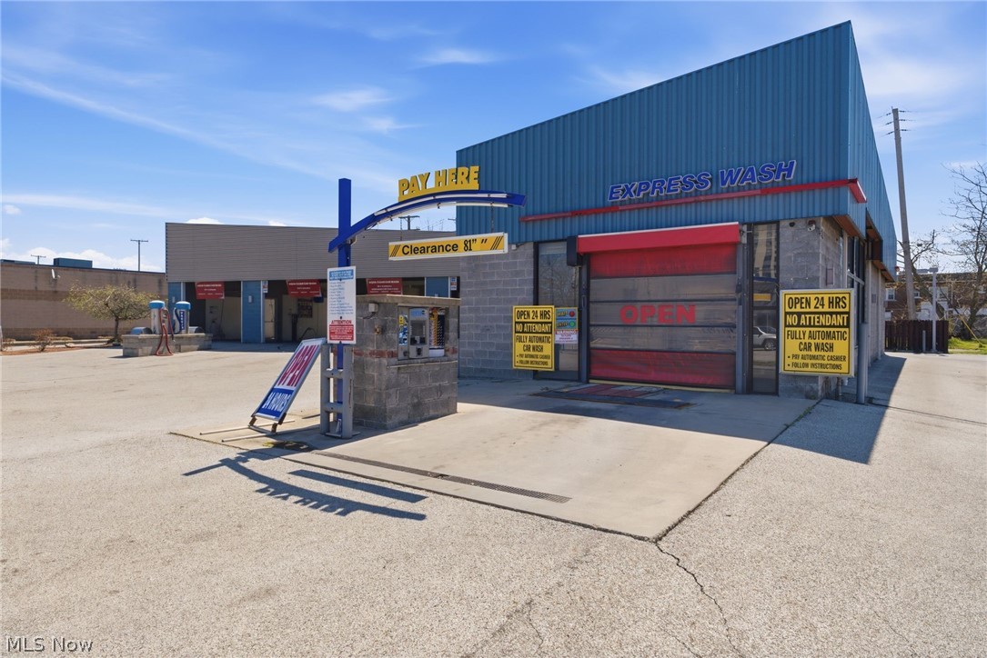 15610 Lake Shore Boulevard Cleveland OH 44110