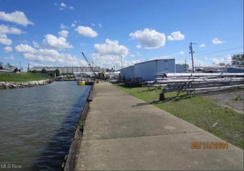 803 W Shoreline Drive Sandusky OH 44870