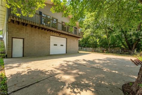 3249 Coral Road NW Malvern OH 44644