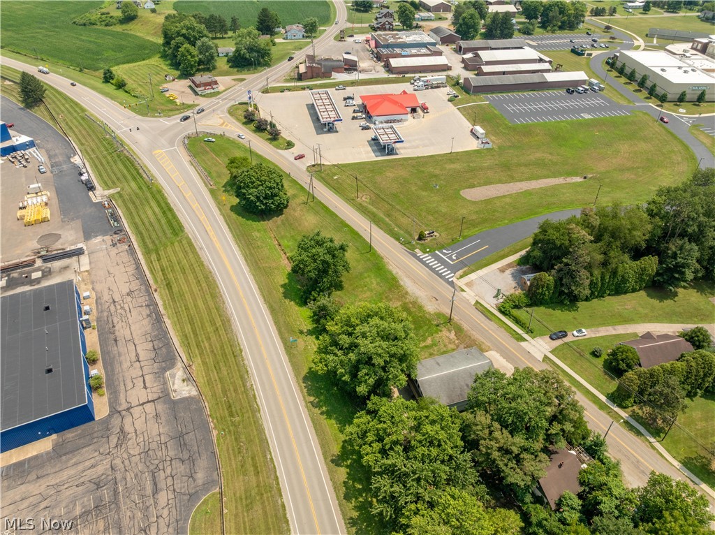 3249 Coral Road NW Malvern OH 44644