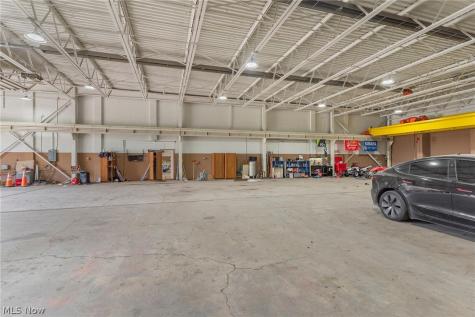 1104 Andrews Avenue Youngstown OH 44505