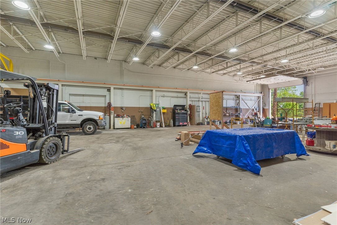 1104 Andrews Avenue Youngstown OH 44505