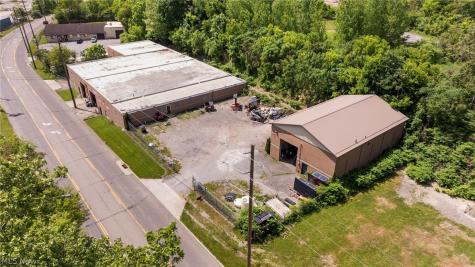 1104 Andrews Avenue Youngstown OH 44505
