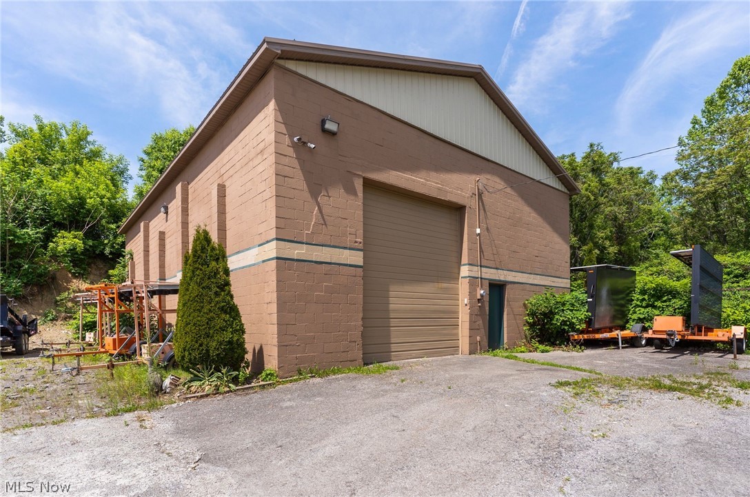 1104 Andrews Avenue Youngstown OH 44505