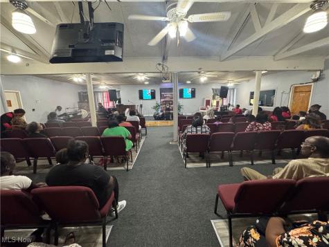 4105 E 114th Street E Cleveland OH 44105