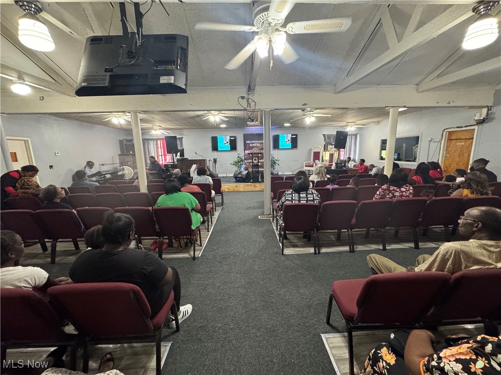 4105 E 114th Street E Cleveland OH 44105