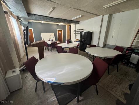 4105 E 114th Street E Cleveland OH 44105