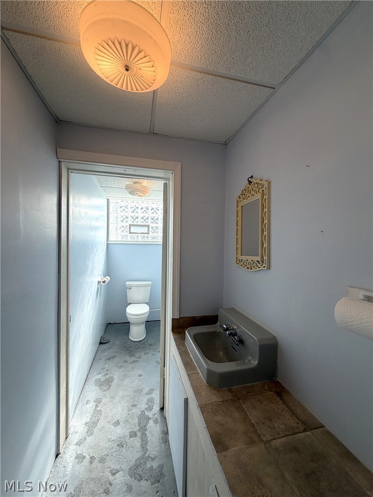 522 N Canal Street Newton Falls OH 44444