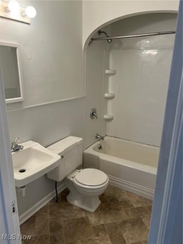 3905 Broadway Lorain OH 44052