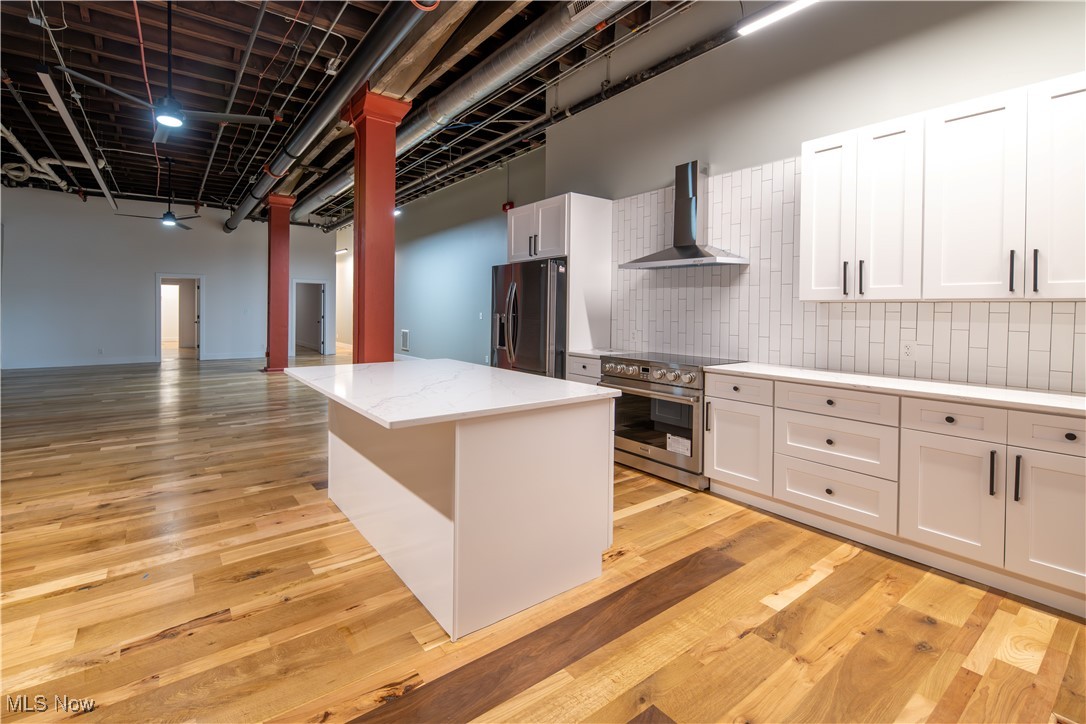 635 W Lakeside Avenue Cleveland OH 44113