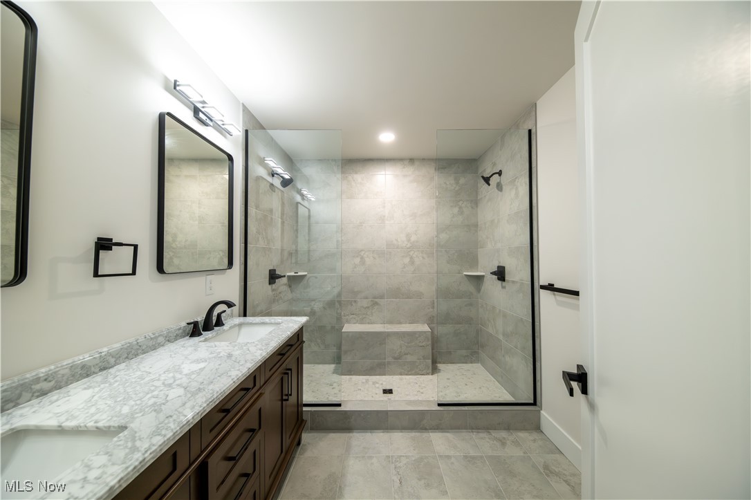 635 W Lakeside Avenue Cleveland OH 44113