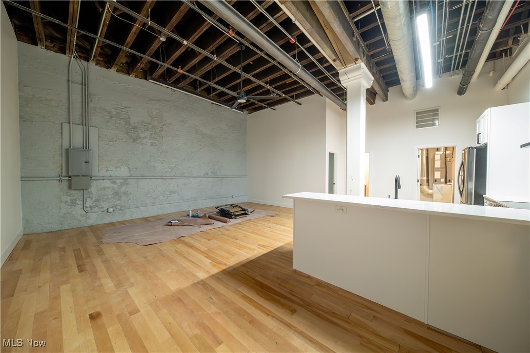 635 W Lakeside Avenue Cleveland OH 44113