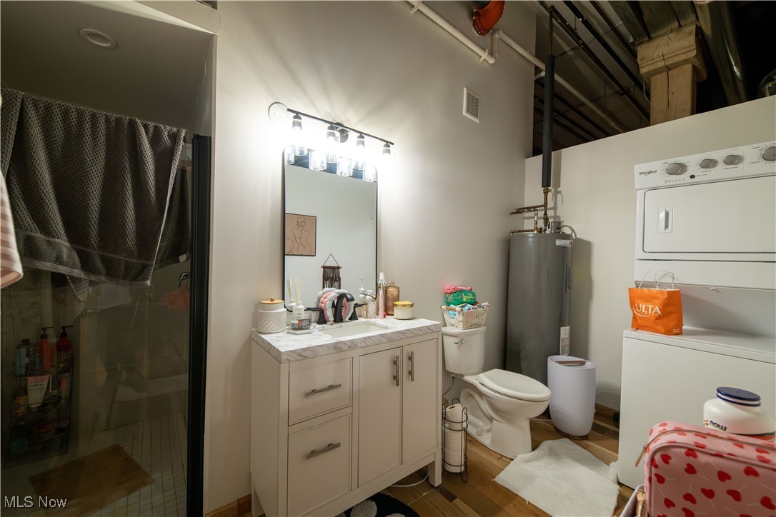 635 W Lakeside Avenue Cleveland OH 44113