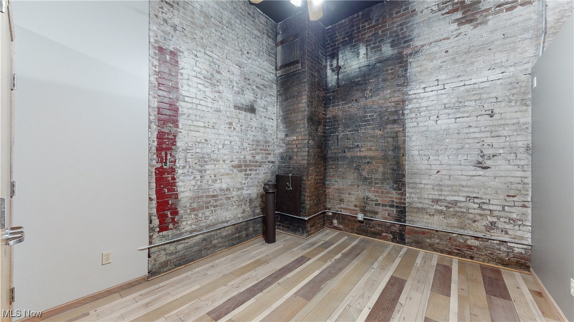 635 W Lakeside Avenue Cleveland OH 44113