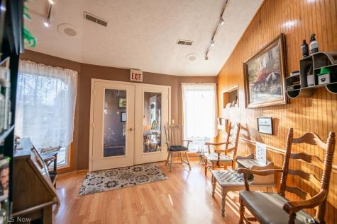 411 W Canal Street Malvern OH 44644
