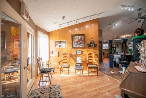 411 W Canal Street Malvern OH 44644