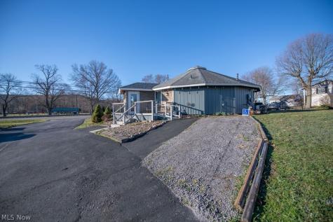 411 W Canal Street Malvern OH 44644