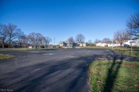 411 W Canal Street Malvern OH 44644