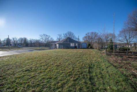 411 W Canal Street Malvern OH 44644