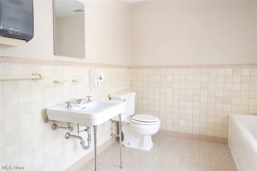 11861 Garfield Road Hiram OH 44234