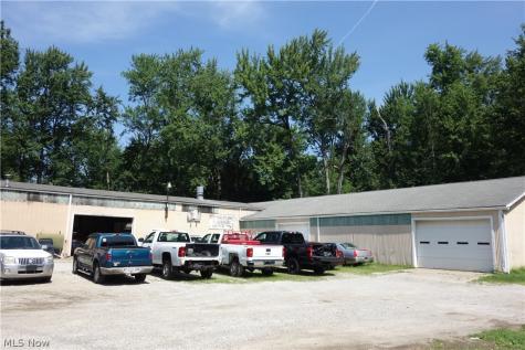 3053 Barber Road Barberton OH 44203