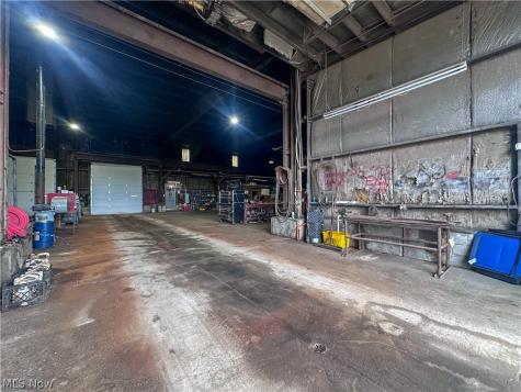 1617 Warren Avenue Niles OH 44446