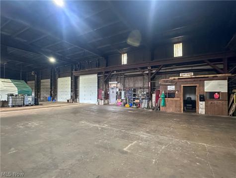 1617 Warren Avenue Niles OH 44446