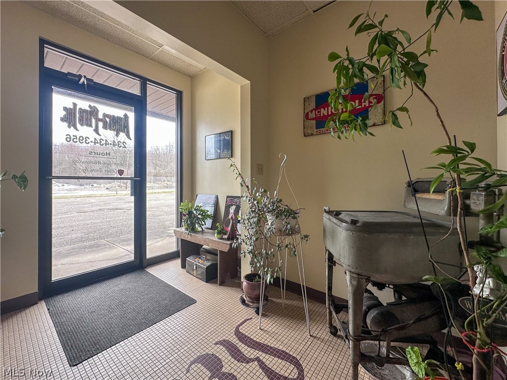 1617 Warren Avenue Niles OH 44446