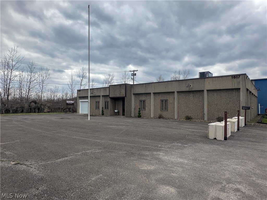 1617 Warren Avenue Niles OH 44446
