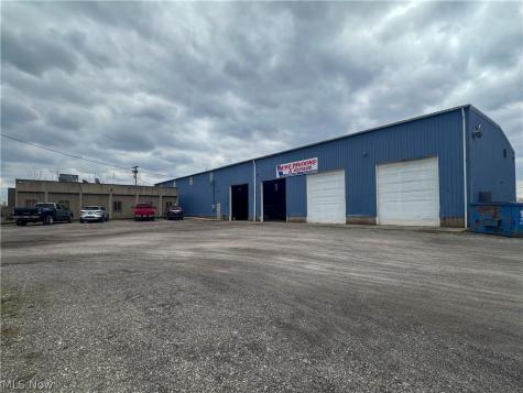 1617 Warren Avenue Niles OH 44446