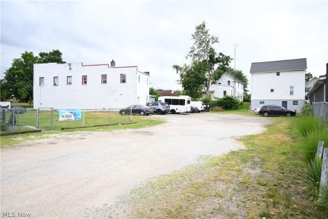 937 Wooster Road W Barberton OH 44203
