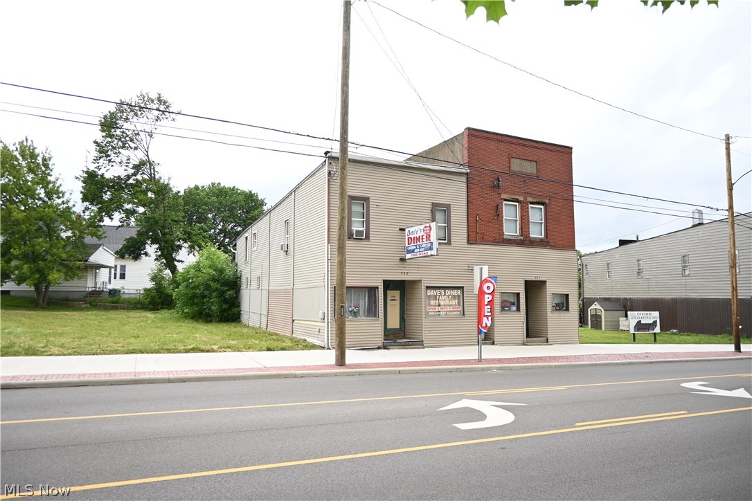 937 Wooster Road W Barberton OH 44203