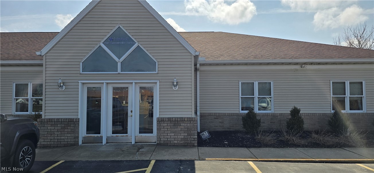 1004 Vivian Drive Grafton OH 44044